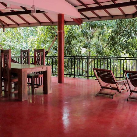 Julia Safari Inn Tissamaharama Luaran gambar